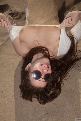 avri gaines beach - #23