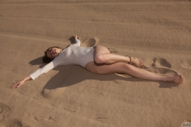 avri gaines beach - #40