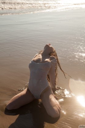 avri gaines beach - #49