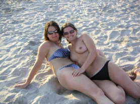 Beach toples - #10