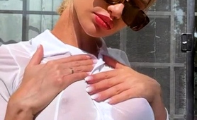 Fascinating Blonde Camgirl Flashing Her Amazing Big Boobs