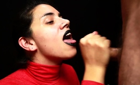 Cum Addicted Amateur Latina Delivers Wonderful Handjob